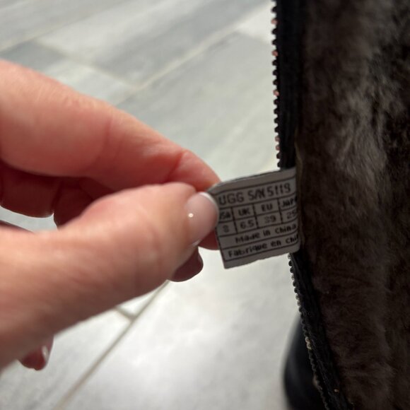 UGG Knightsbridge Tall Suede Shearling Lined Back Zip Boots Black Size 8 - Picture 10 of 13